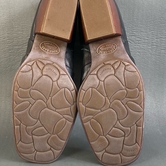 Kork-Ease Kissel Black Ruched Leather ankle Bootie s womens size  9.5 - Picture 9 of 10